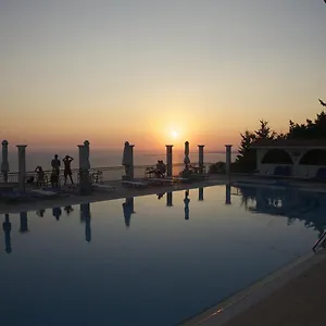 Mouikis Sun Village Aparthotel Lakithra