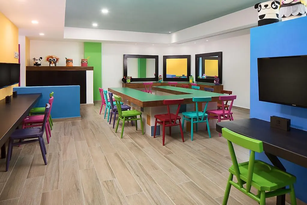 A Private Junior Suite At The All-Inclusive, Ventus At Marina El Cid Spa & Beach (Adults Only) Puerto Morelos 4*,  Messico